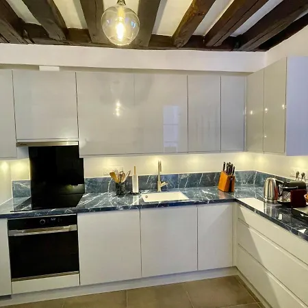 Designer Tour Saint-jacques - 1br 4p