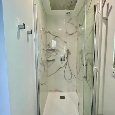 Designer Tour Saint-jacques - 1br 4p Париж